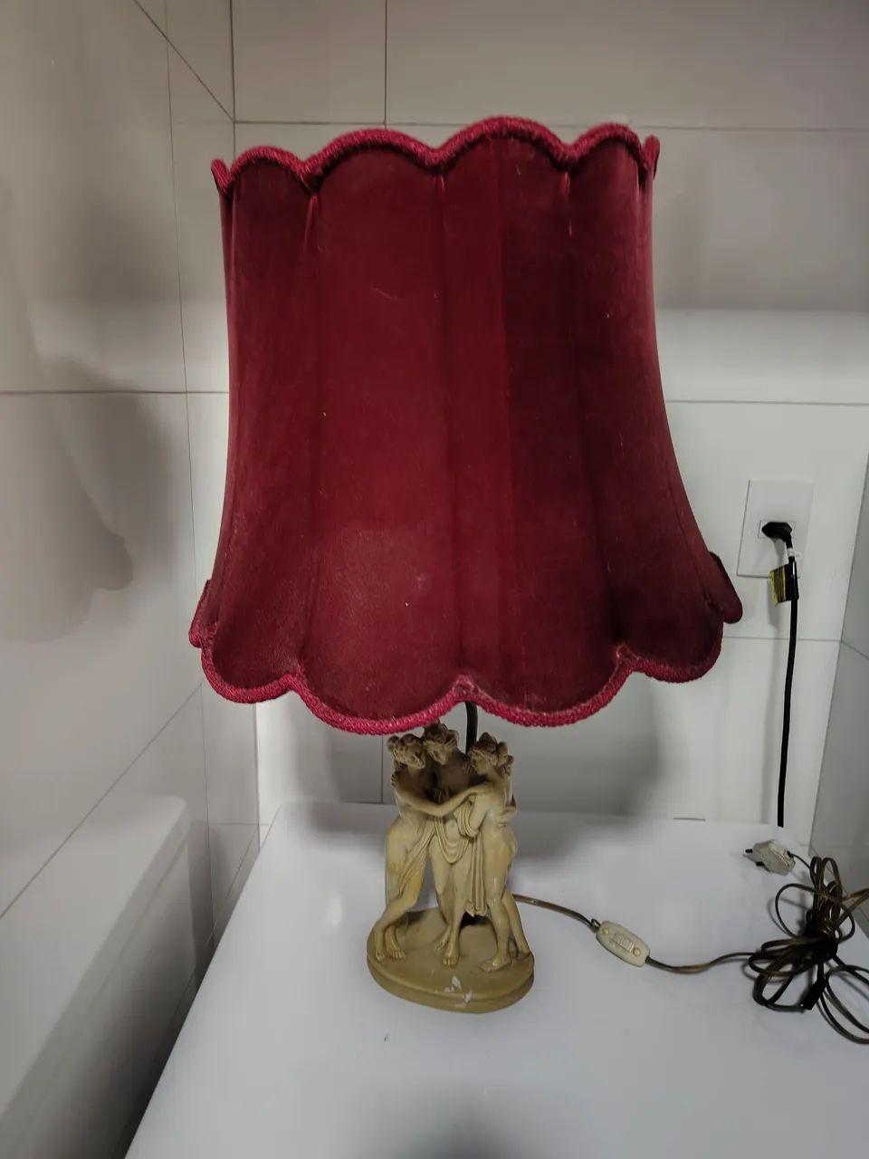 Abajur Vintage com base escultorica  - Foto 4
