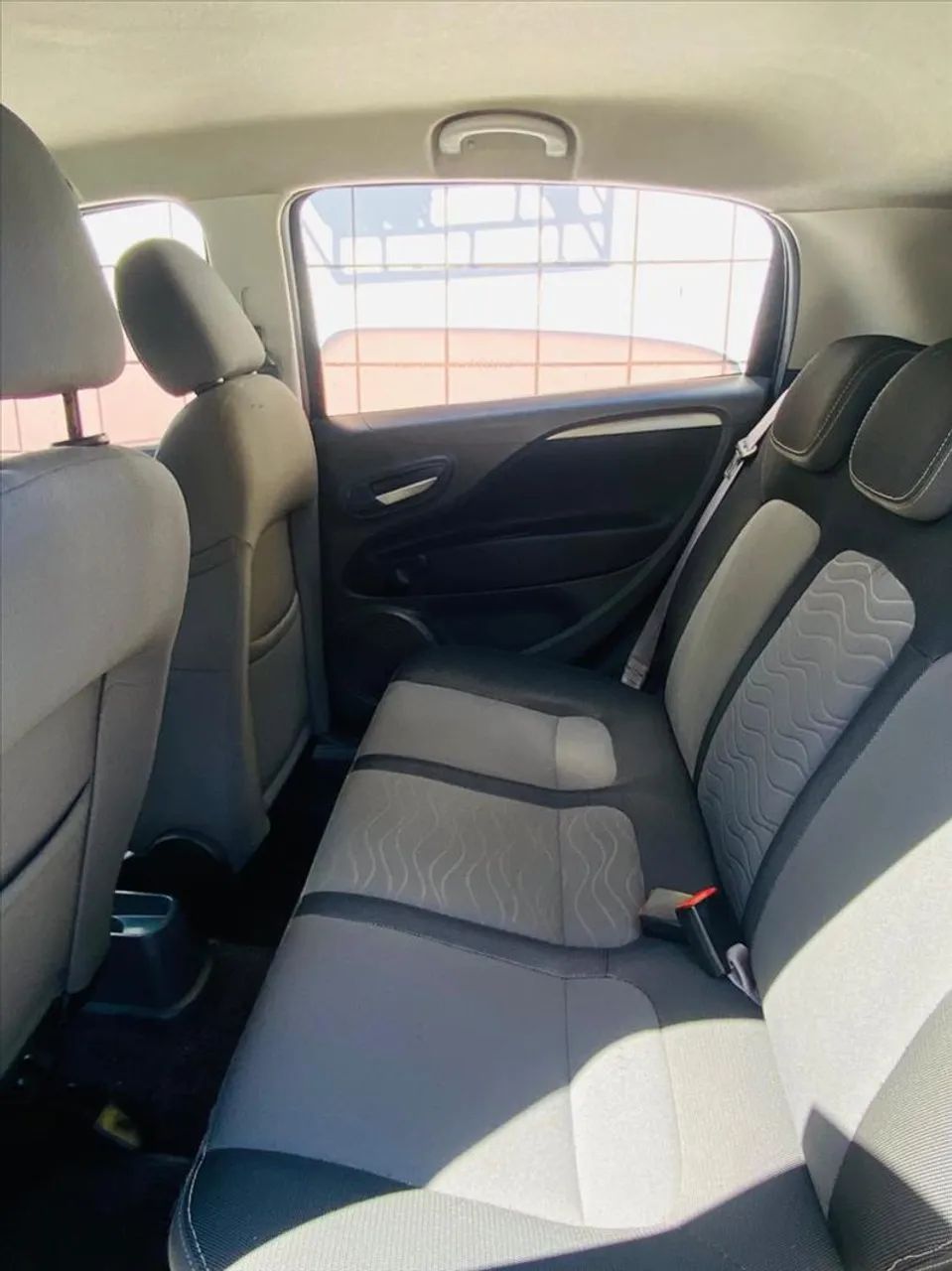 Fiat Punto Essence 1.6 Flex 16V 5P 2013 - Foto 5