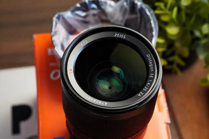 SONY ZEISS DISTAGON - 35mm 1.4 Full Frame - Mount E - Câmeras e