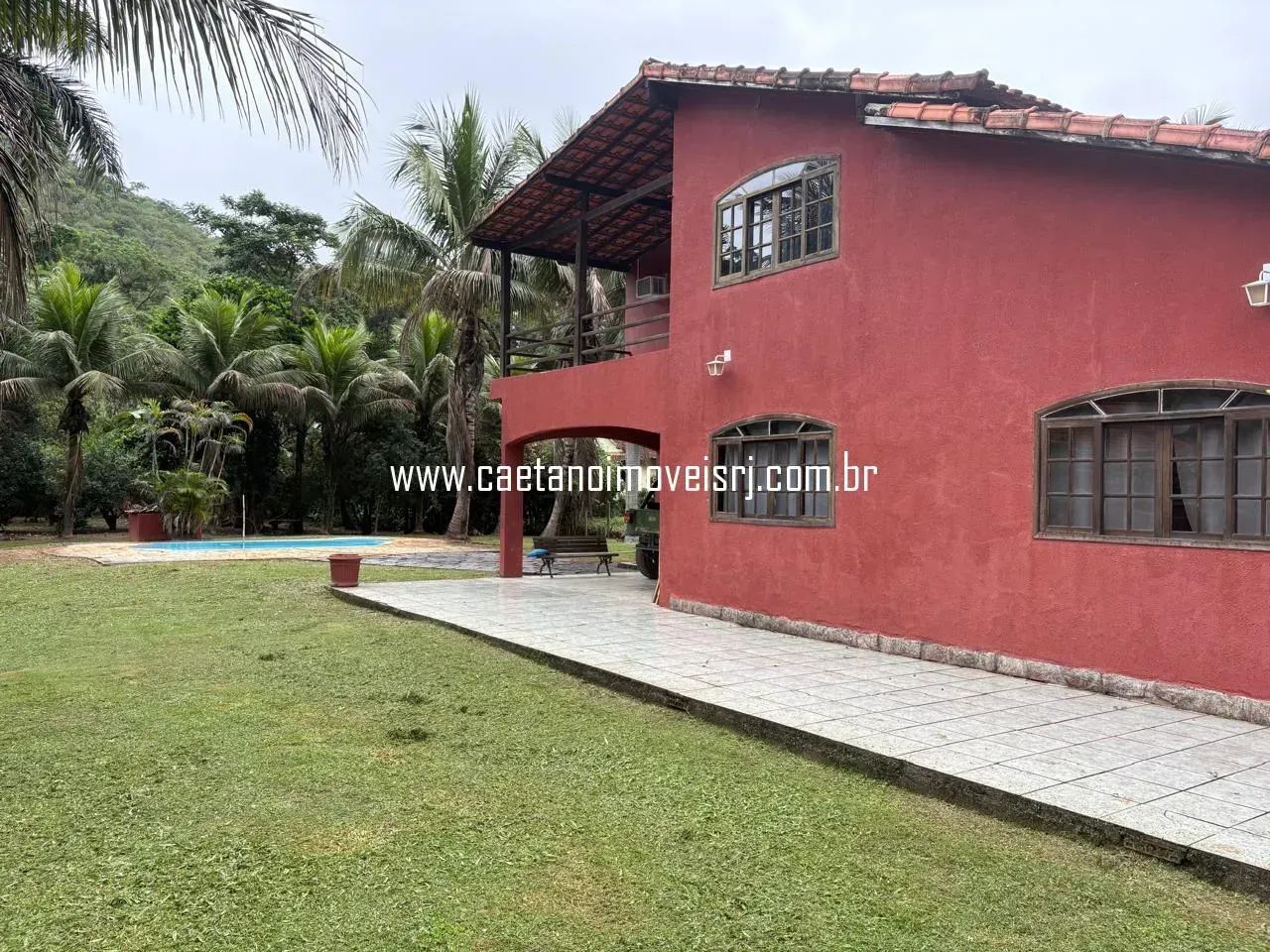 Sítio Perto do Centro de Papucaia C/ Muitas Frutíferas - Foto 2
