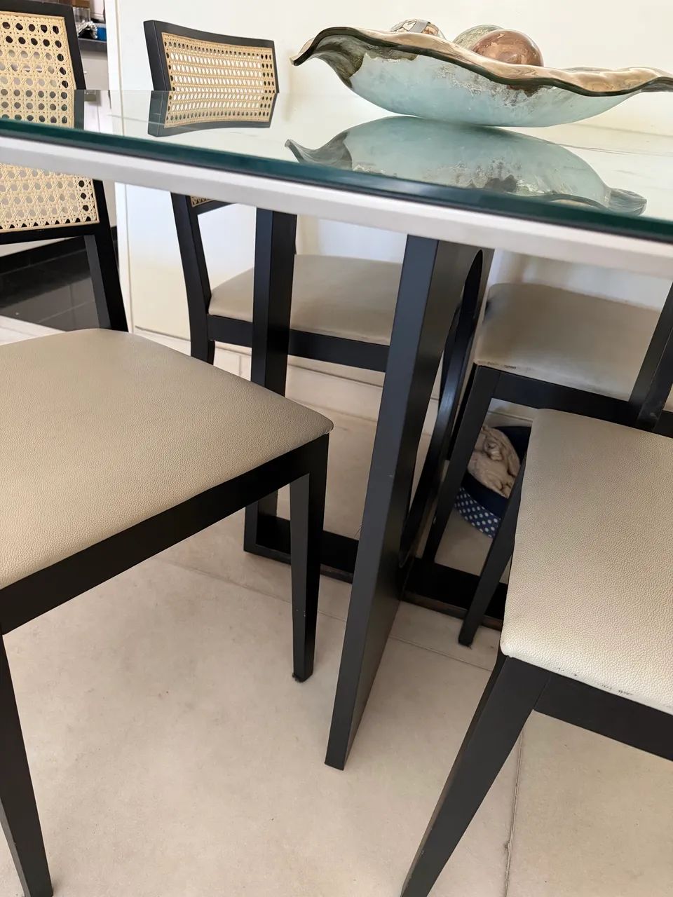 Mesa de jantar com cadeiras  - Foto 5