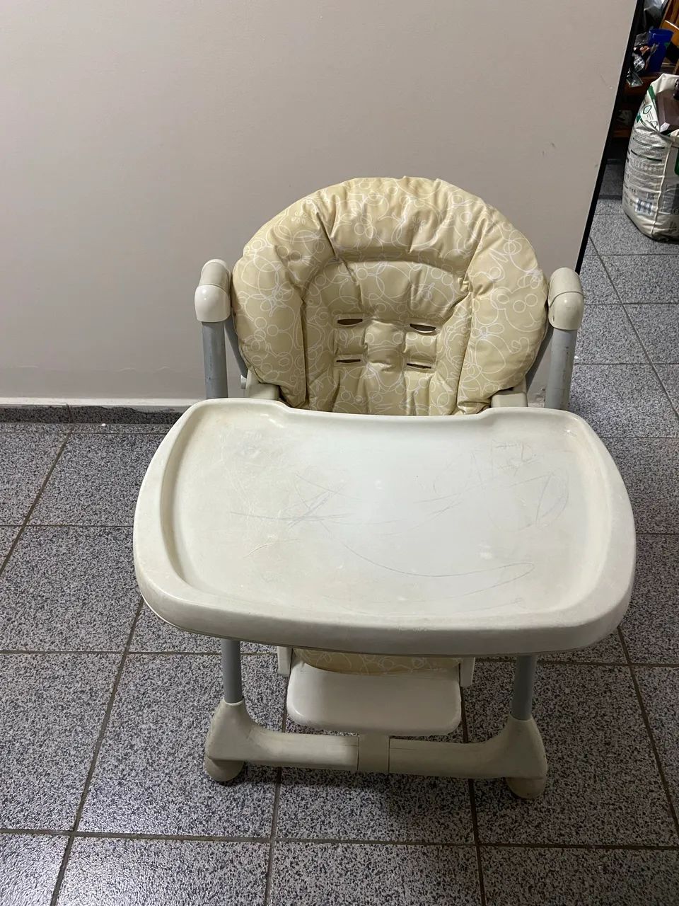 CADEIRA DE ALIMENTAÇÃO  - Foto 2