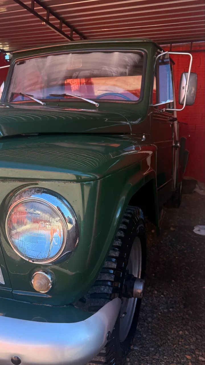 Ford F-75 4X4 2.3 1975