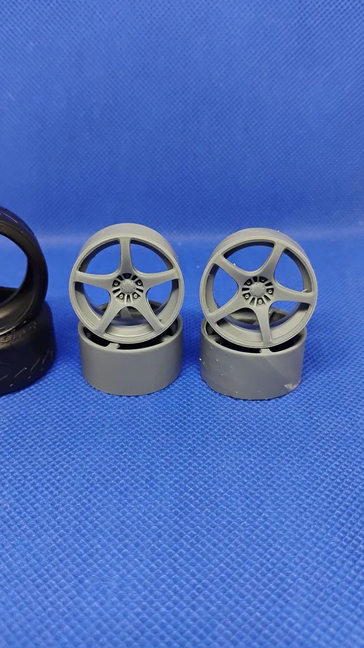 Rodas e pneus em resina 3d - Foto 3
