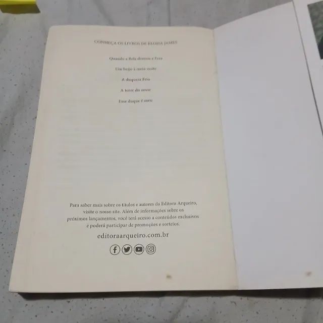 Livro Esse Duque é Meu de Eloisa James - Foto 4