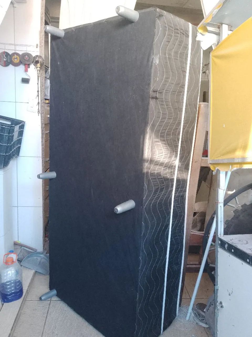 Cama box de solteiro bem acochoada,era de criança  - Foto 3