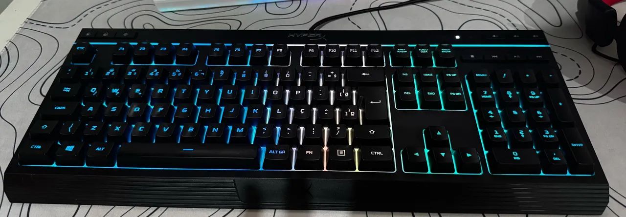 Teclado hyperx alloy core