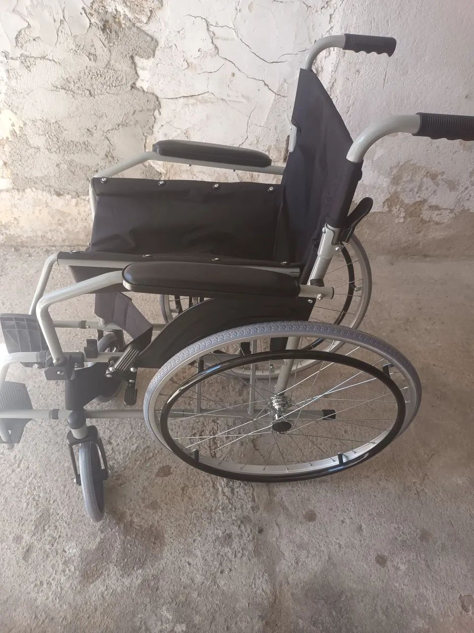 Cadeira de roda - Foto 2