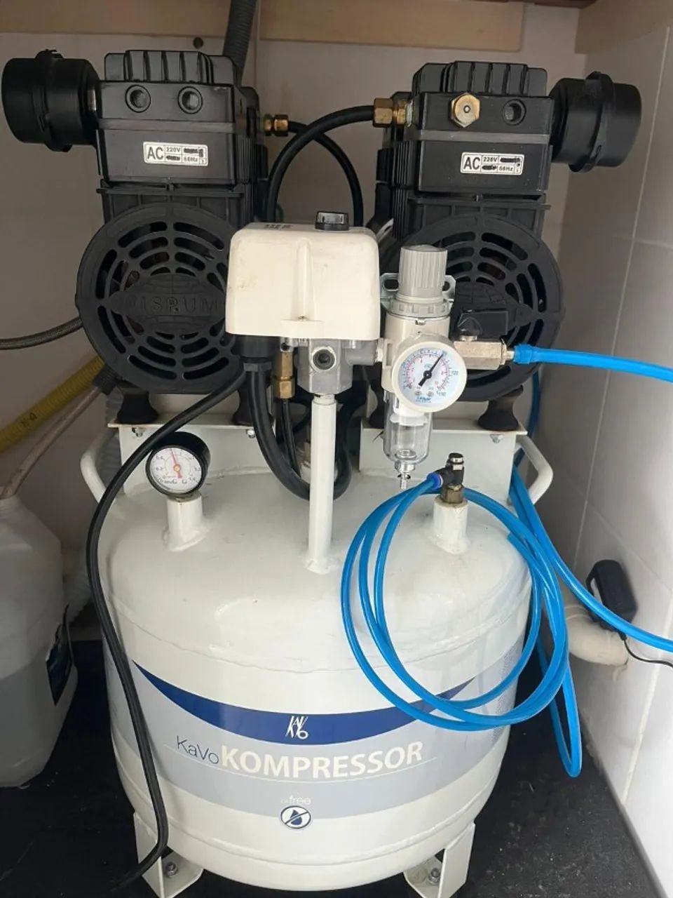 VENDA DE EQUIPAMENTO ODONTOLÓGICO - KAVO KOMPRESSOR - Foto 3
