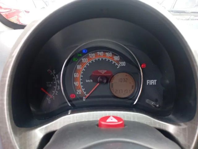 Fiat Uno WAY 1.4 EVO Fire Flex 8V 5P 2012 - Foto 2