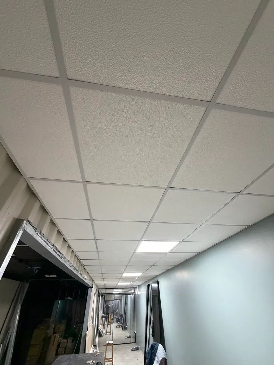 Styrofoam ceiling + insulating blanket + structure