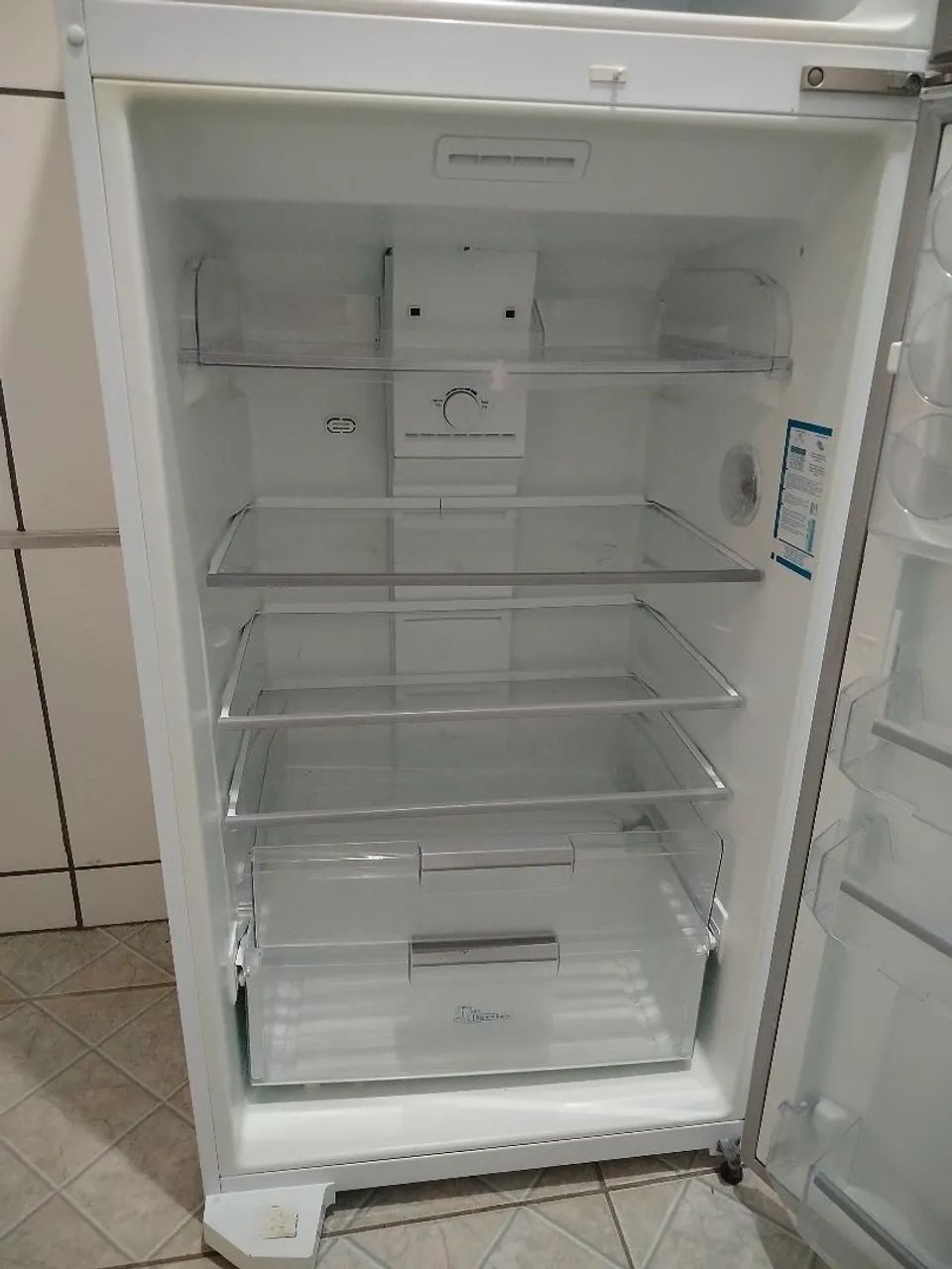 Vende-se geladeira usada - Foto 5