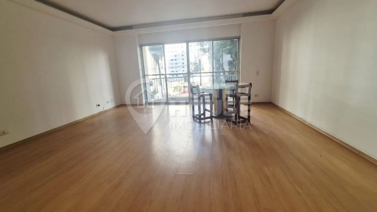 Moema Pássaros - Amplo Apartamento - Estuda permuta Imóvel Menor. - Foto 3