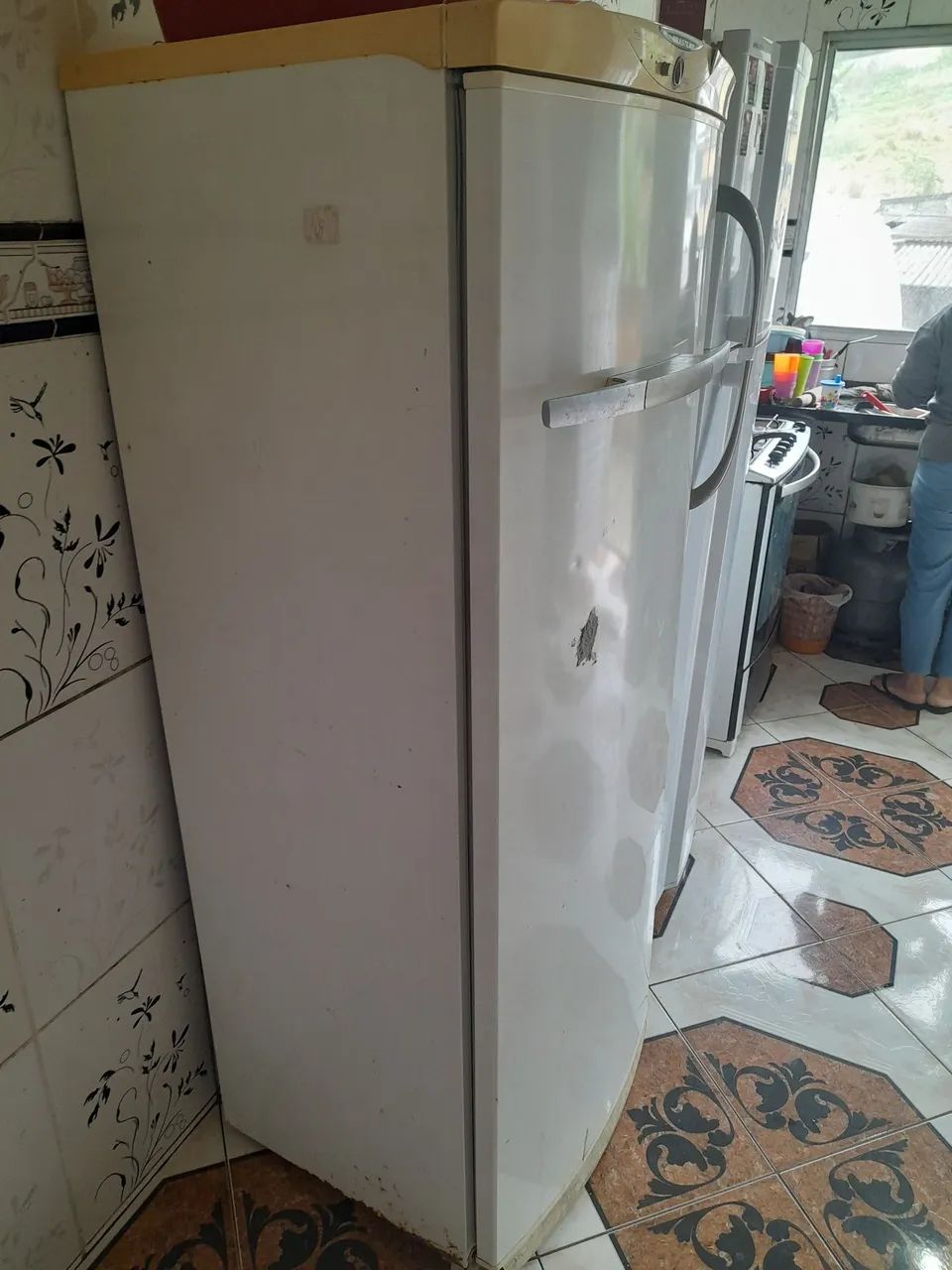 Freezer vertical 700 reais - Foto 2