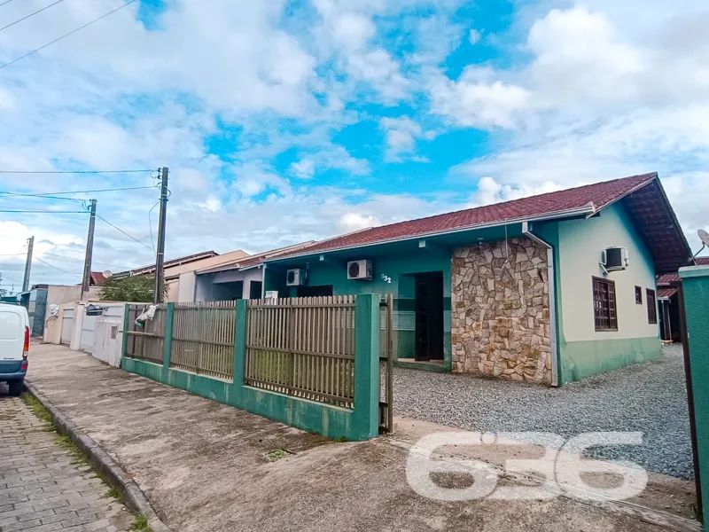 Casa | Joinville | Espinheiros