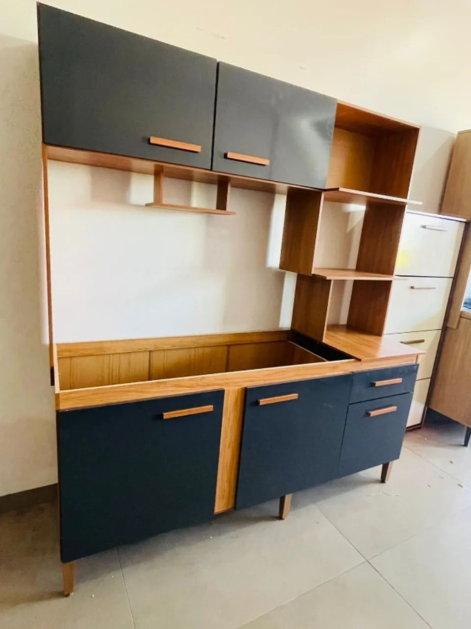 COZINHA COMPACTA COM ESPAÇO MICRO E FORNO NOVA  - Foto 2