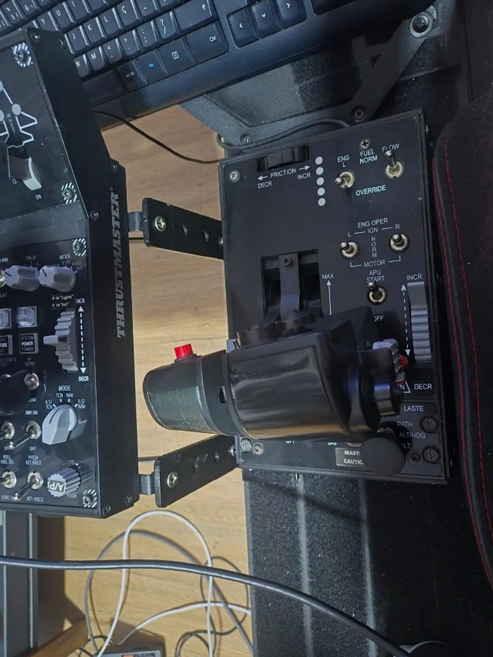 Thrustmaster Warthog Dual Throttle - Usado - Foto 3