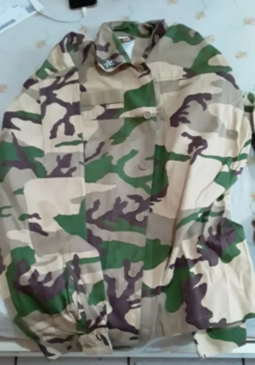 Battle Dress Uniform (Uniforme de Combate), mod. Desertico 2002, original Exército Itália 