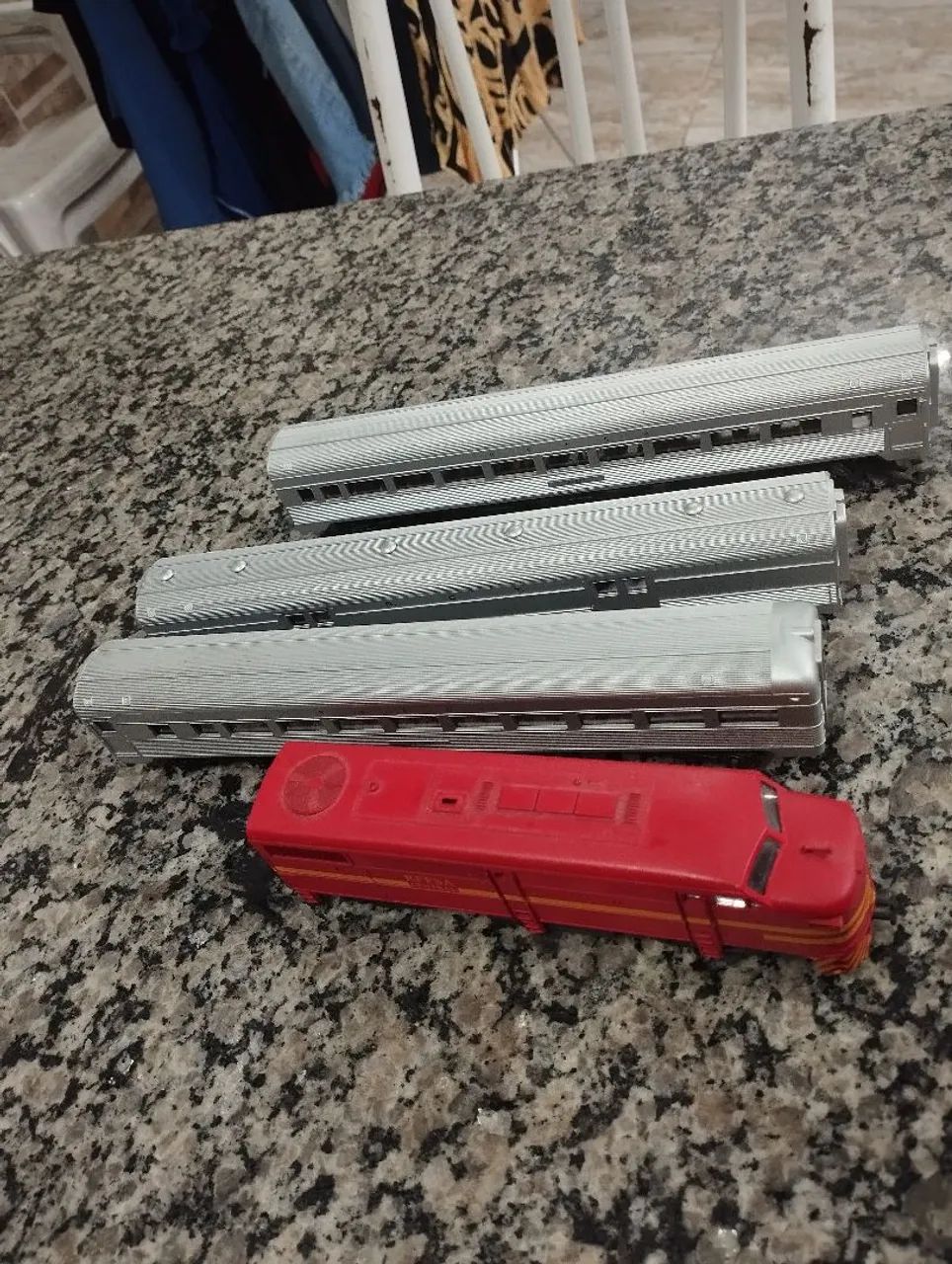Trens de prata RFFSA. Frateschi escala 1/87