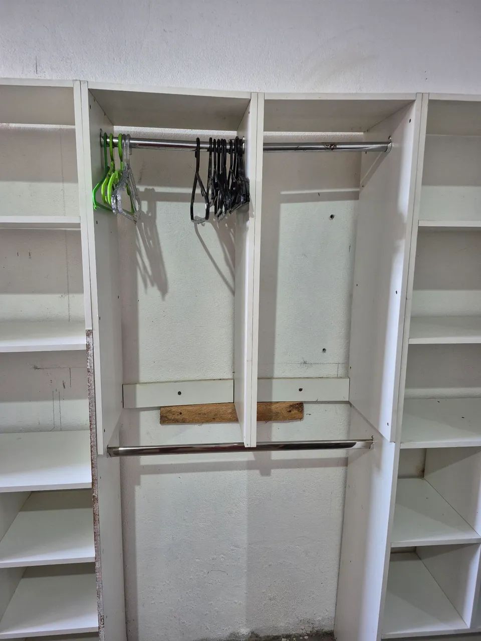 Guarda roupa tipo closet aberto - Foto 5