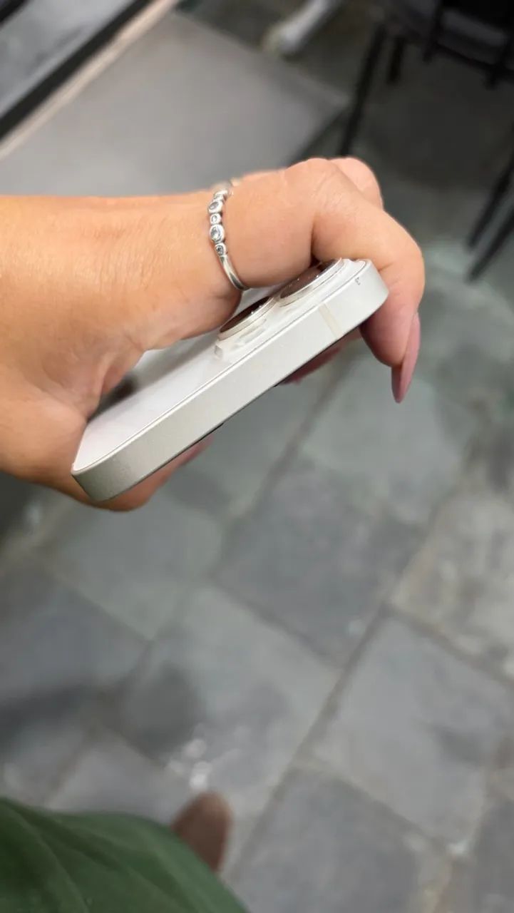 iPhone 14 - 128 gb branco  - Foto 3