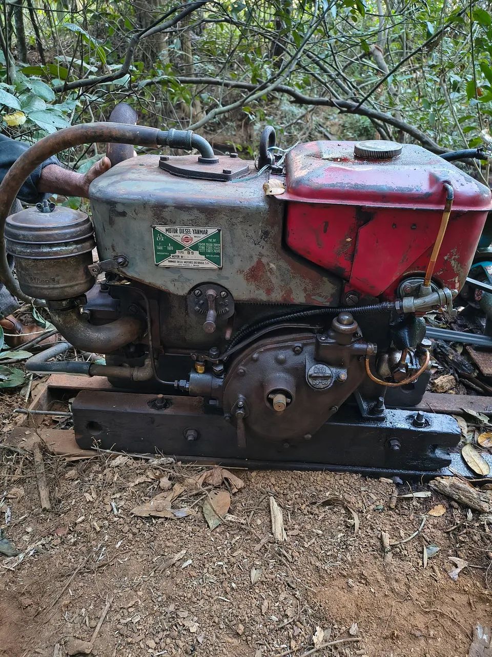 Vendo ou troco motor B9. R$ 3500