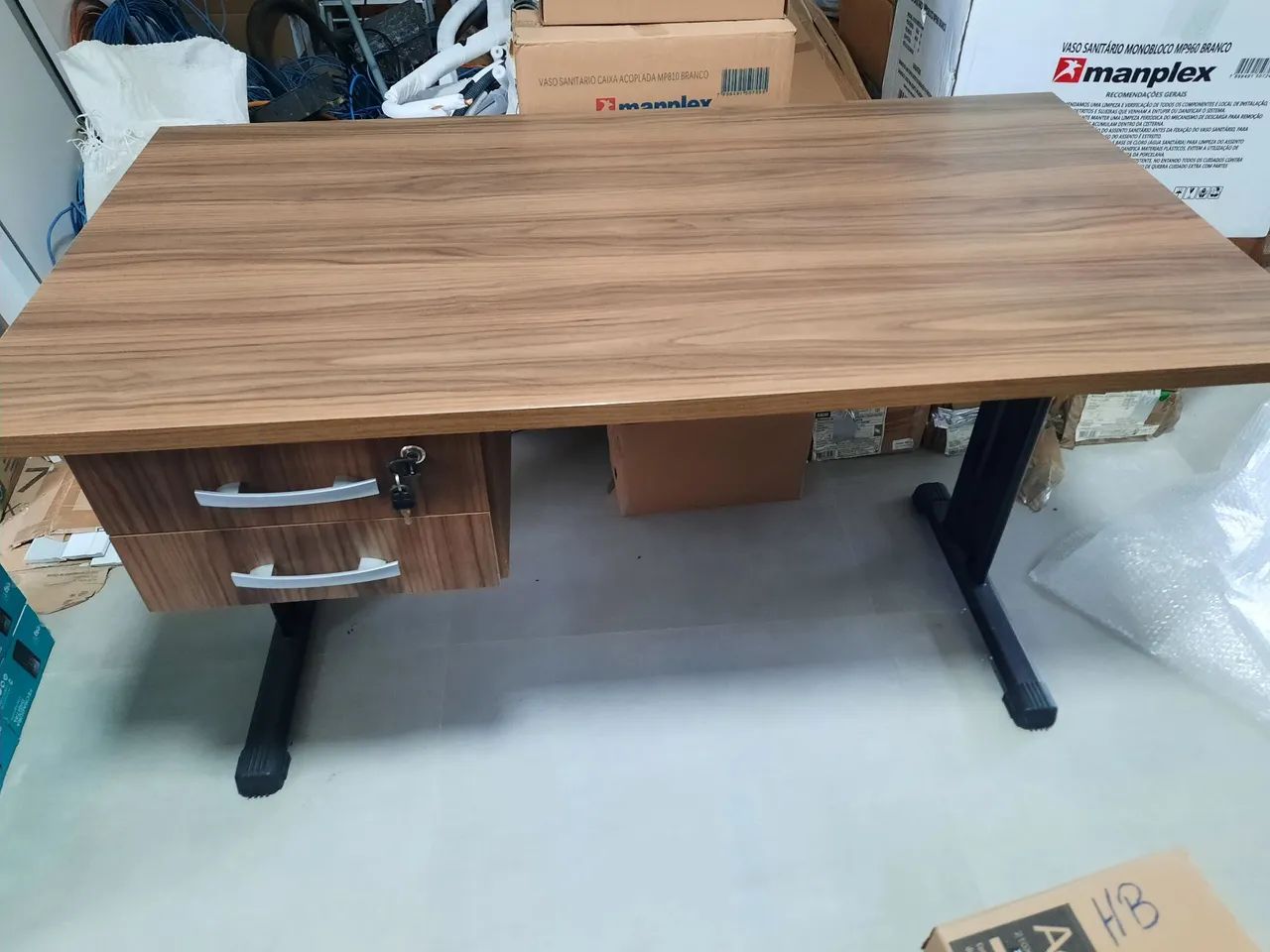 Vendo Escrivaninha