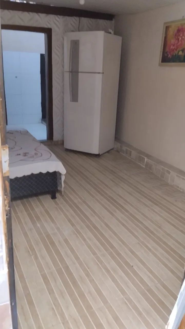 Alugo quarto na Penha