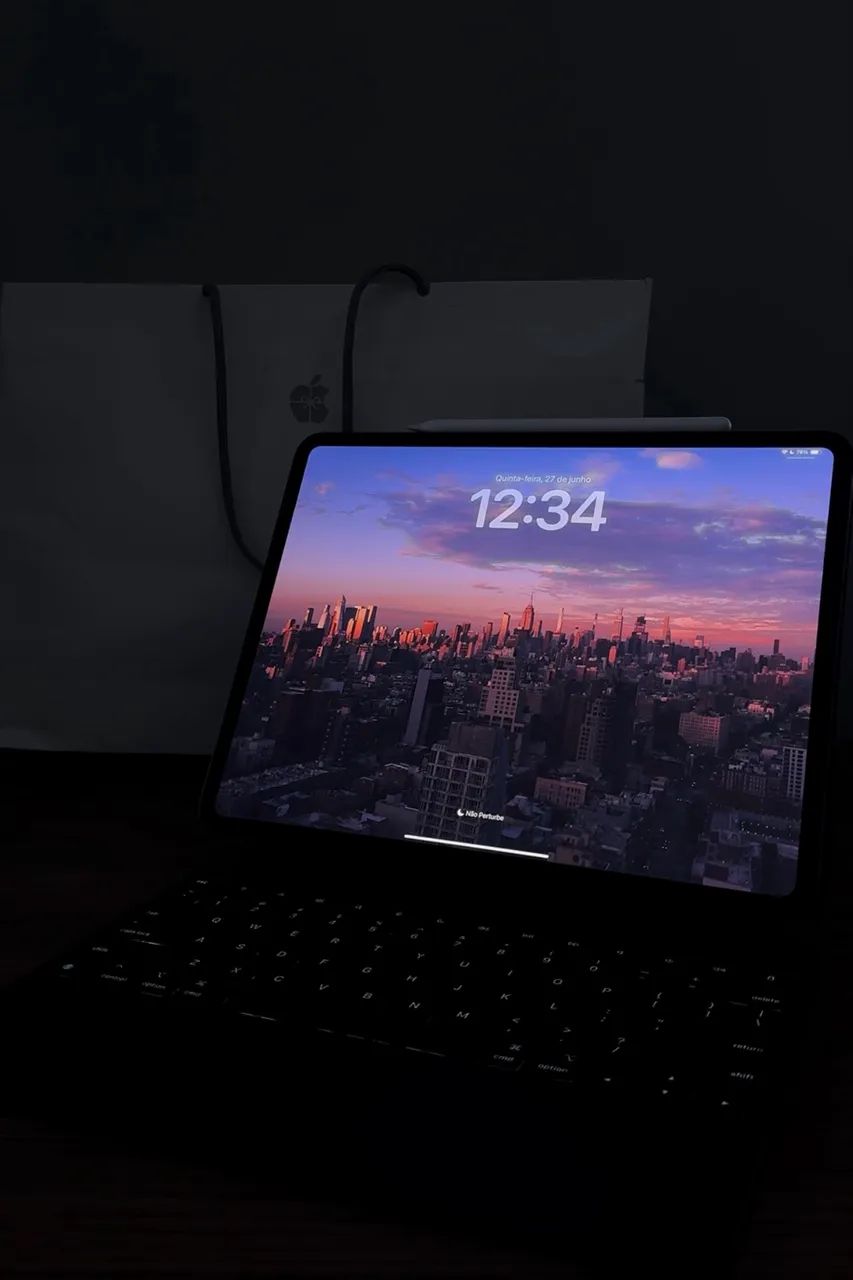 iPad Pro 13? M4 2TB Wi-Fi + Cellular + Smart Keyboard + Apple Pencil Pro 