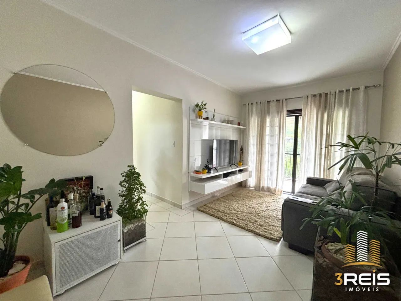 AMPLO APARTAMENTO NO CENTRO EM SOCORRO/SP - Foto 2