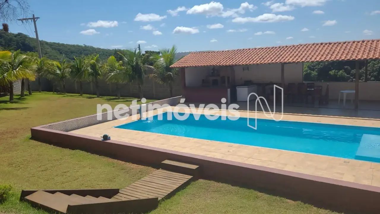 SÍTIO À VENDA  CONFORTO, LAZER E TRANQUILIDADE!