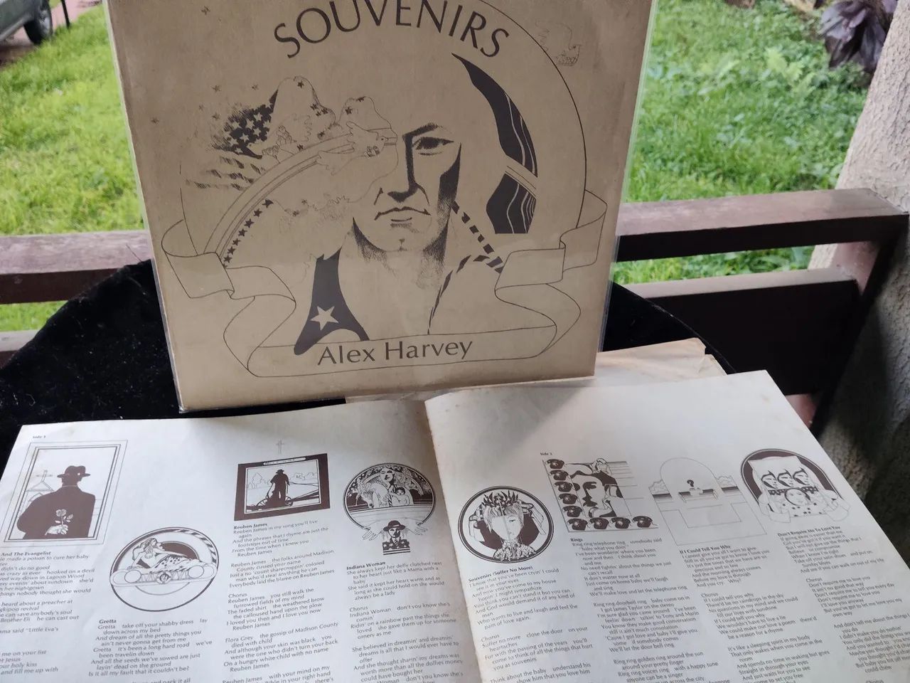 LP Alex Harvey Souvenirs importado  - Foto 2