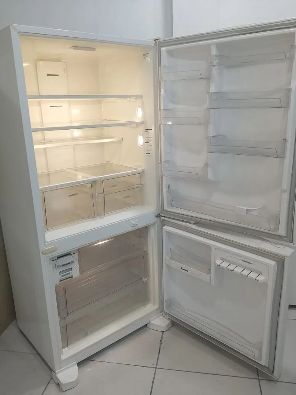Vendo geladeira Brastemp  - Foto 3
