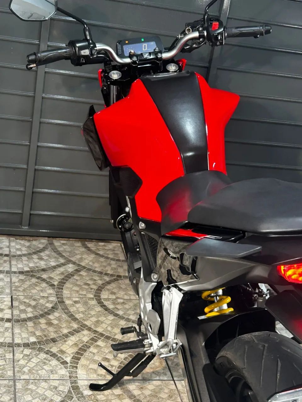 Vendo cb 300f - Foto 3