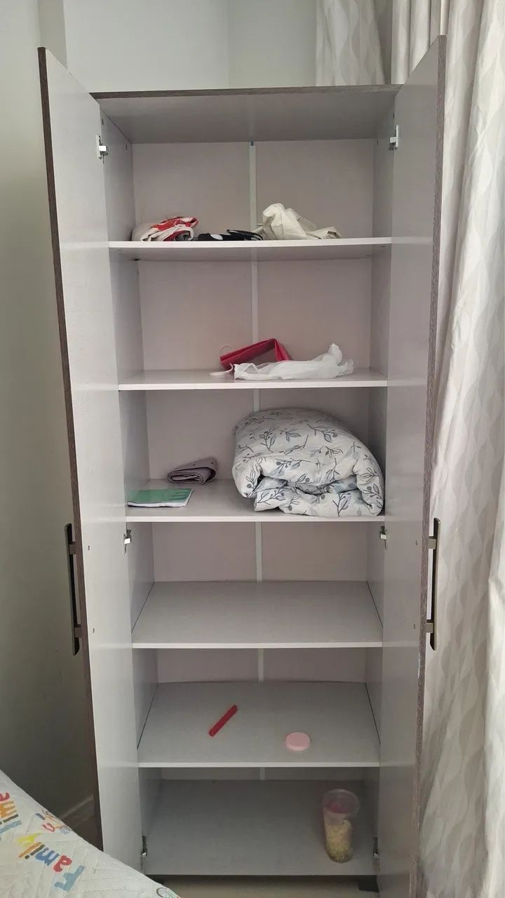 Vendo Guarda-roupa 