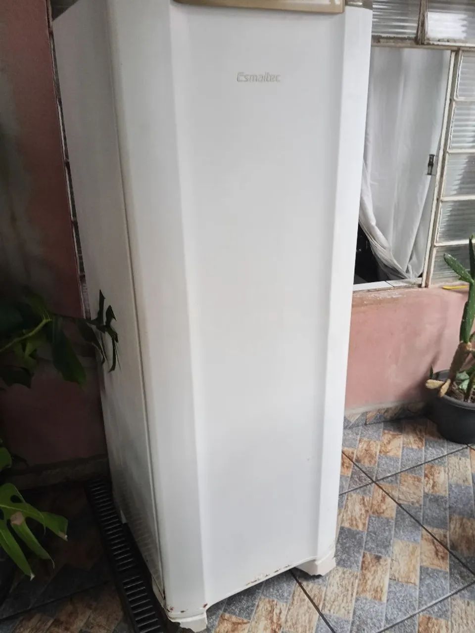 Geladeira esmaltec