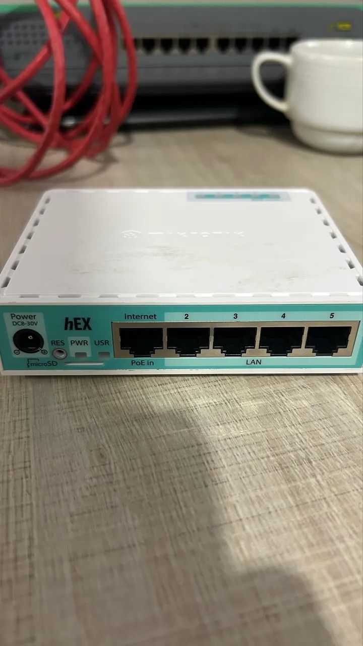 MikroTik 750gr3