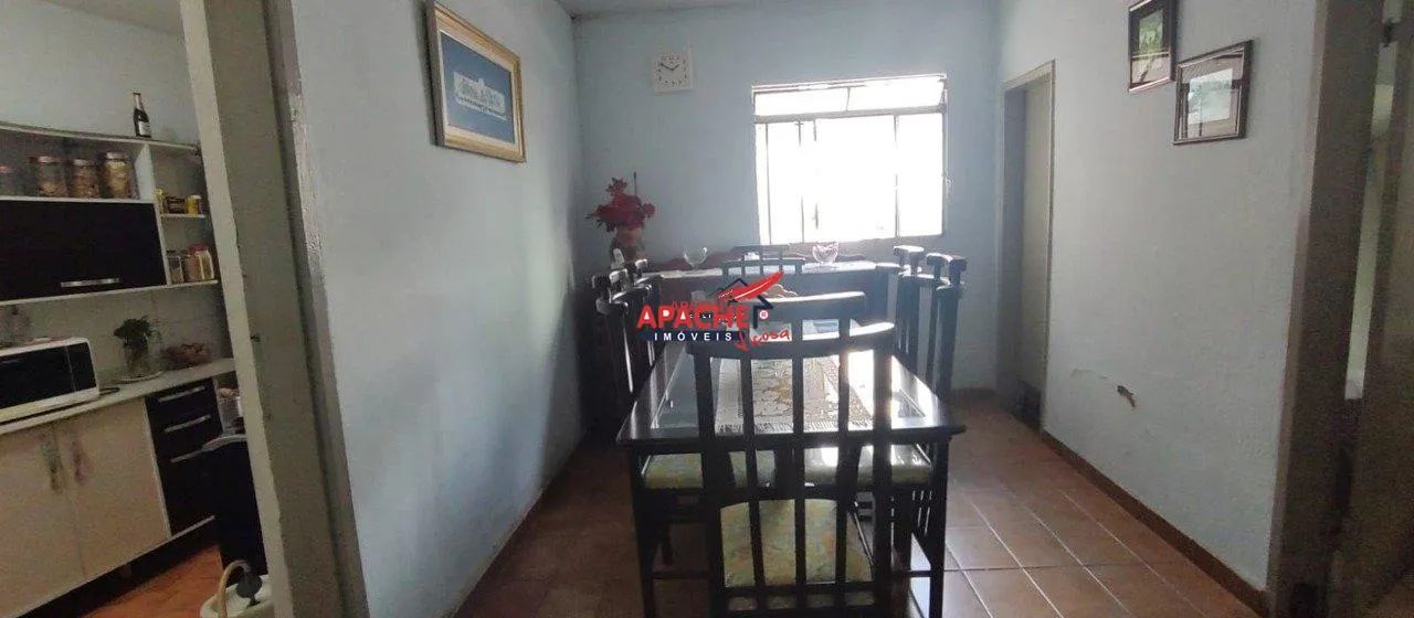 Casa com 04 quartos e quintal, bairro de Lourdes, Viçosa MG! - Foto 2