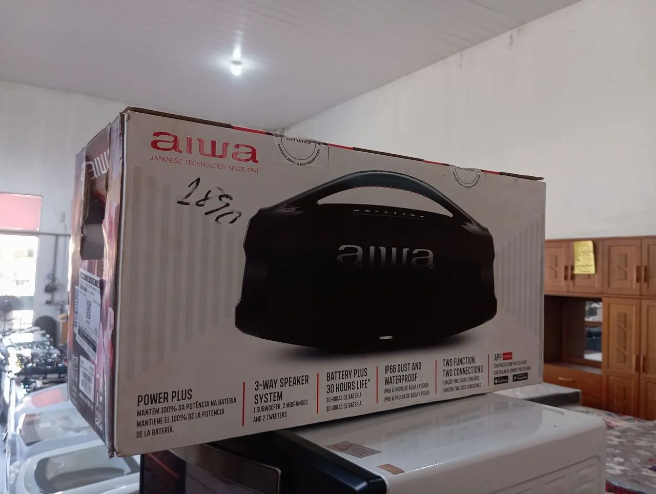 Bombox Aiwa nova