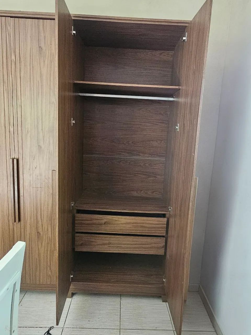 VENDO GUARDA ROUPA - Foto 3