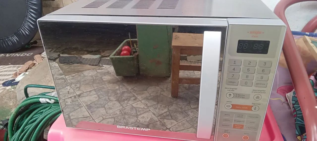 Microondas Brastemp  leia o anúncio 