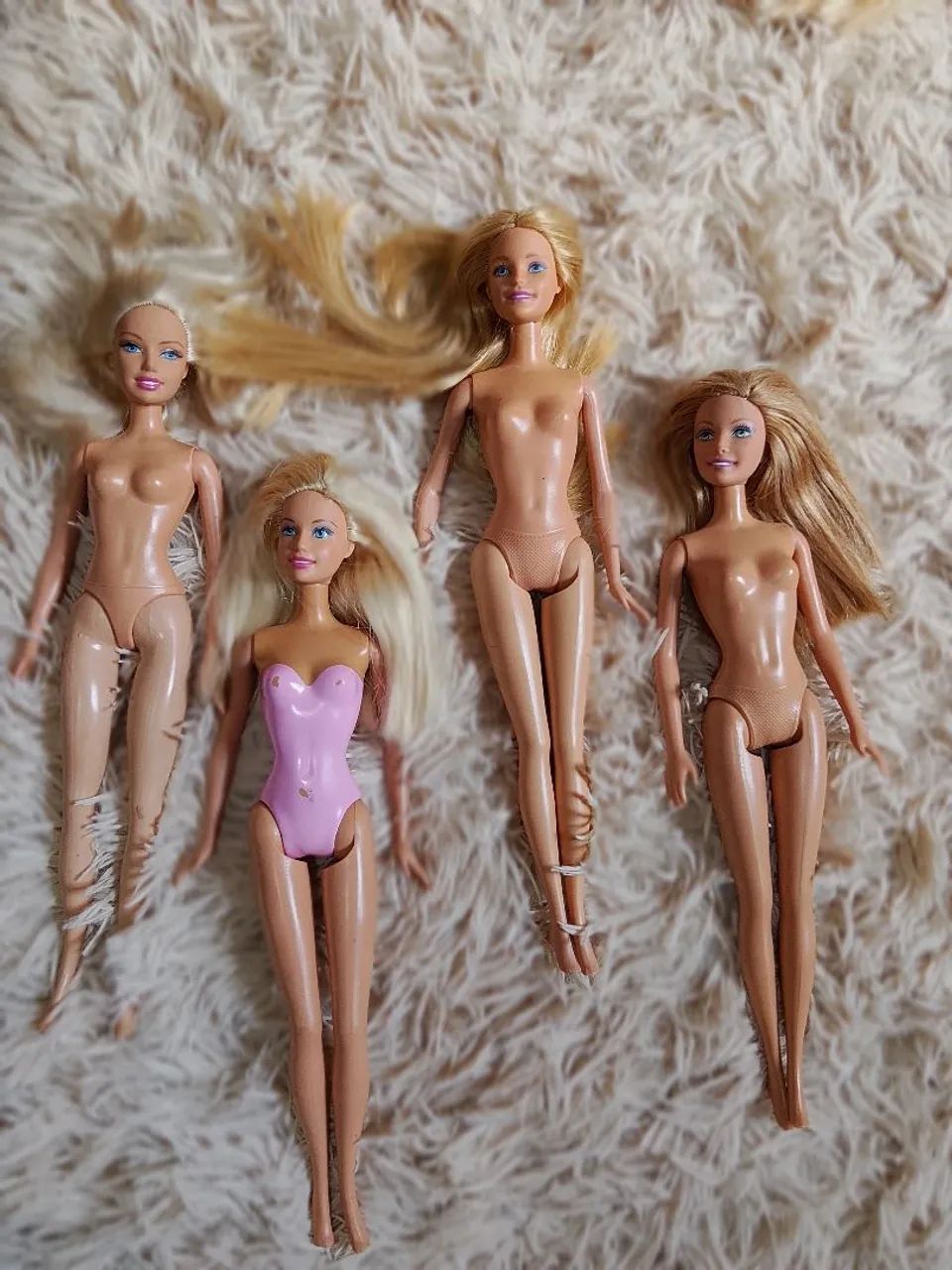 Lote Barbies - Foto 2