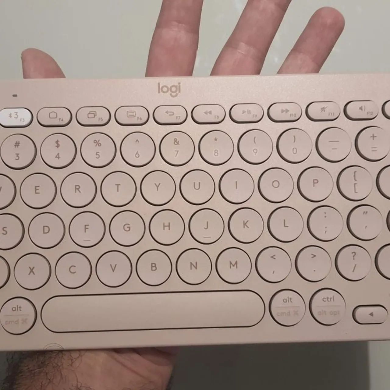 teclado bluetooth k380 logitech rosa  com case -tablet, ipad, mac, notebook