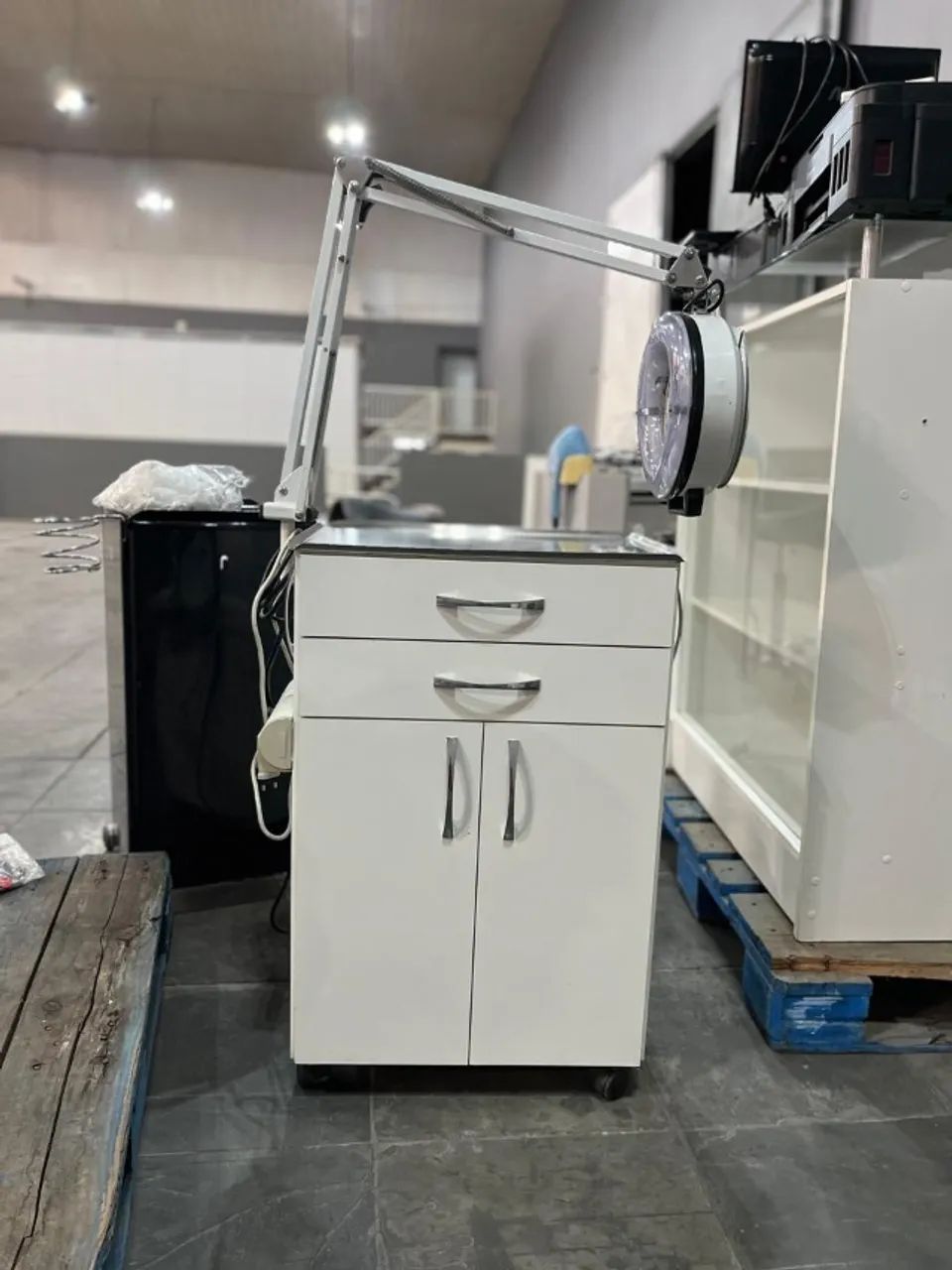 Cadeira Cabeleireiro - Marca Ferrante - Foto 3