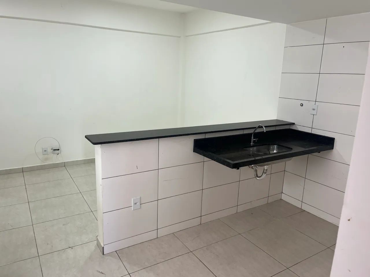 Aluga-se AP 02 quartos setor Oeste do Gama 