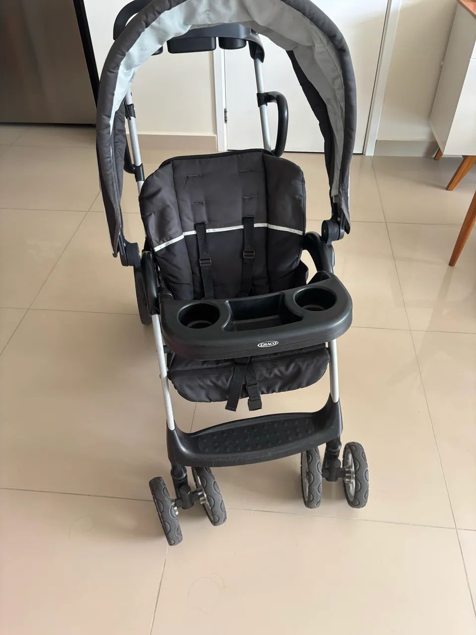 Carrinho de bebê 2 em 1. Gracco