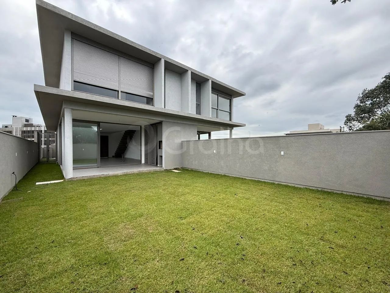 Casa com 225m² com 3 suítes no Campeche