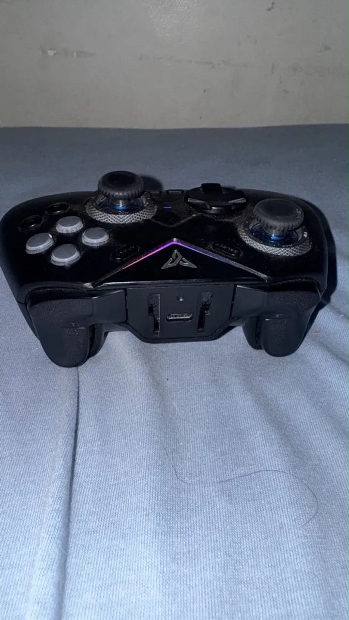 Flydigi vader 4 pro