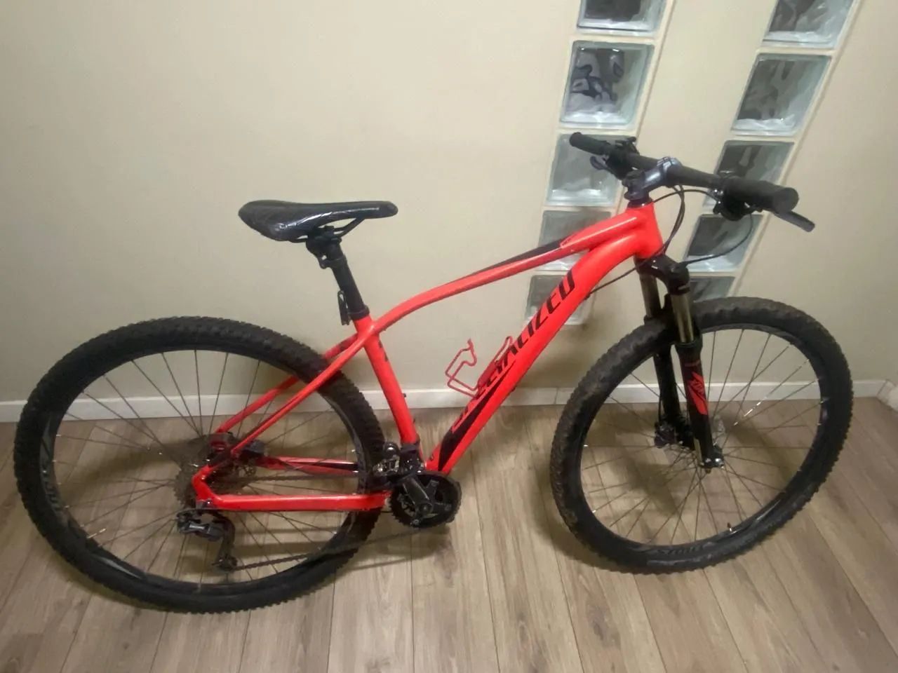 bicicleta mtb specialized rockhopper - Foto 4