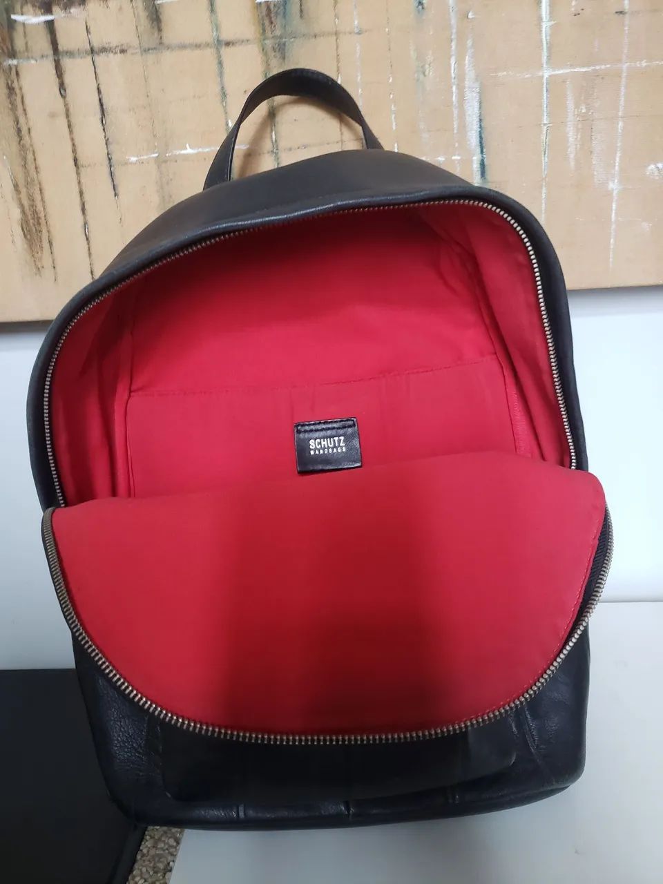 MOCHILA SCHULTZ COURO PRETA - Foto 5
